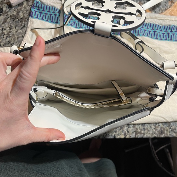 TORY BURCH Miller Canvas Crossbody - Picture 4 of 8